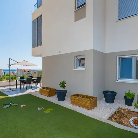 Adriatic Split With Sea View And Garden Appartement Podstrana