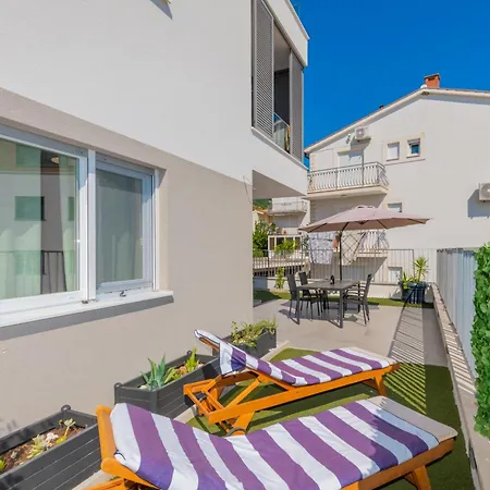 شقة Adriatic Split With Sea View And Garden بودْسْتغانا