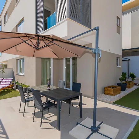 شقة Adriatic Split With Sea View And Garden *