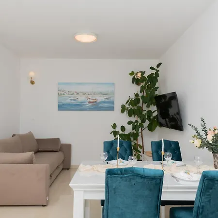 Adriatic Split With Sea View And Garden شقة