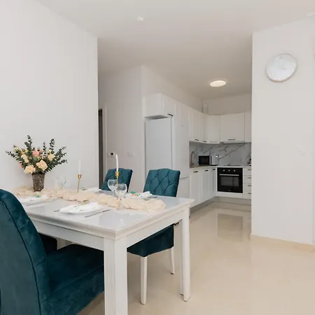 شقة Adriatic Split With Sea View And Garden *